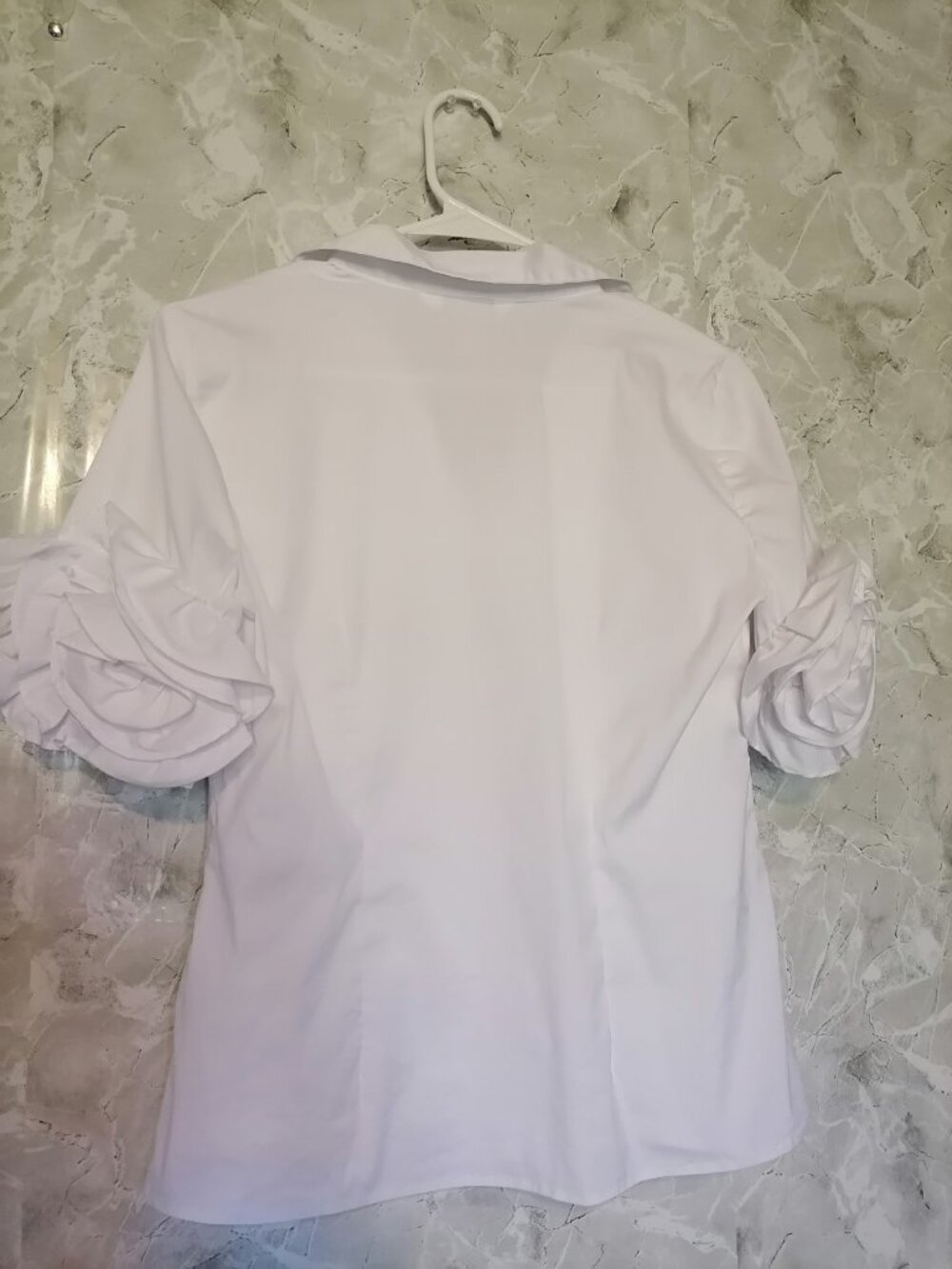 Lilly Pulitzer The Flower Perfect Poplin Collar V-Neck SS Button Front Shirt - Picture 9 of 12